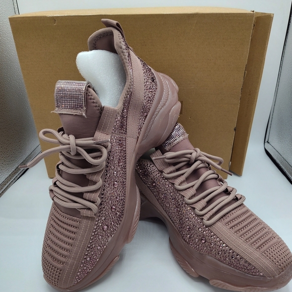 β¨ Steve Madden Blush Rhinestone Sneakers β Size 10, New in Box - Picture 1 of 4
